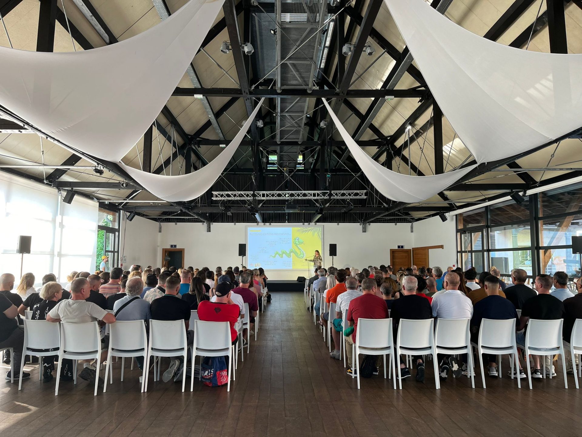 Rencontre du personnel pour Habitation Moderne